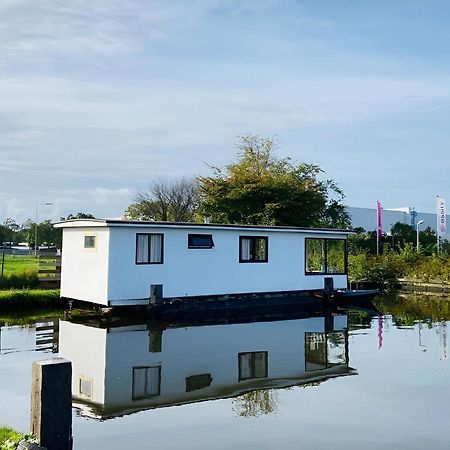 Suameer Woonboot In Sumar Gelegen Tussen Leeuwarden En Drachten מראה חיצוני תמונה